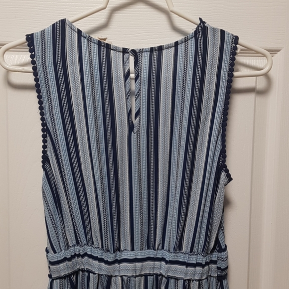 Dress - Picture 4 of 5